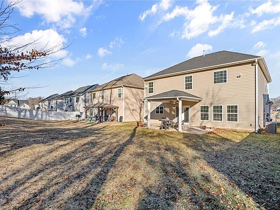 3rd image of 5211 Torney Ct