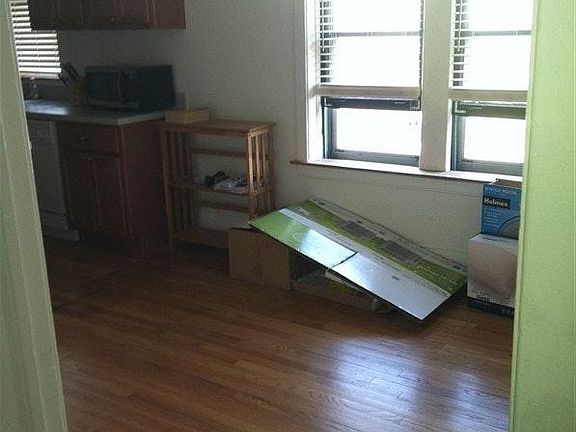 2nd image of 4243 N Hermitage Avenue # Fl 3rd