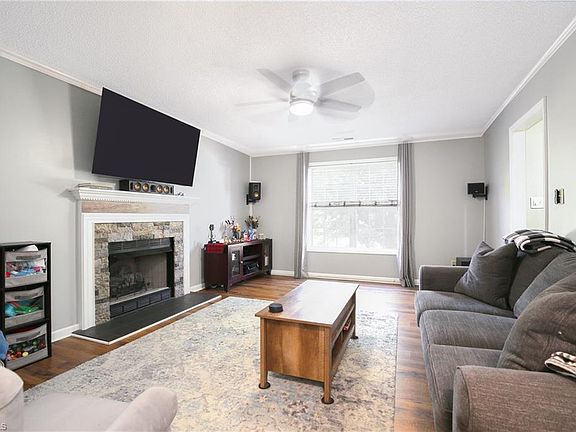 4th image of 4103 Tahoe Ct