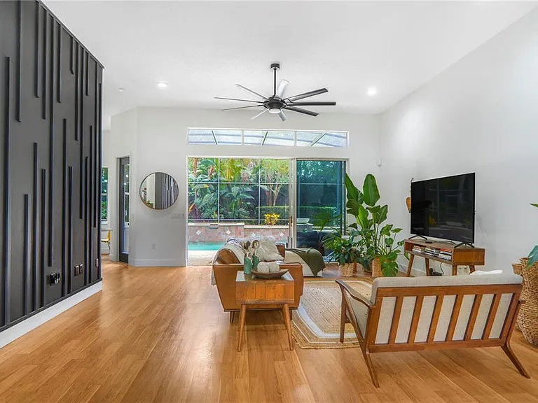 2884 Majestic Isle Dr — Photo 6