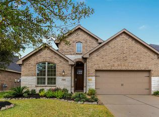 7802 Lago River Ln, Richmond, TX 77407
