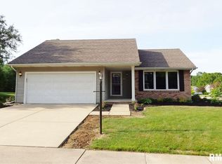 4320 W Richards Way, Peoria, IL 61615