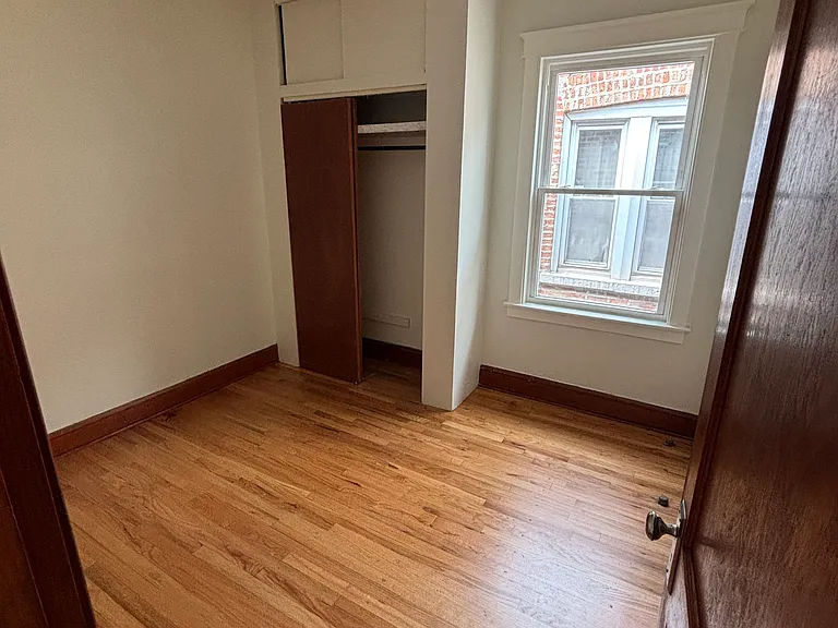 4552 S Christiana Ave #2 — Photo 4