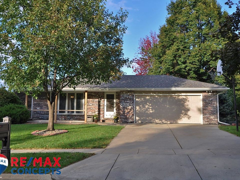 1st image of 6110 Oakridge Dr