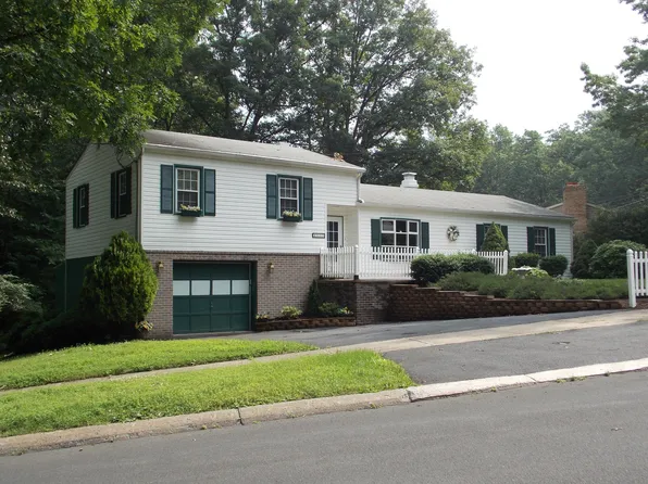 2009 Fairwood Ln, State College, PA 16803