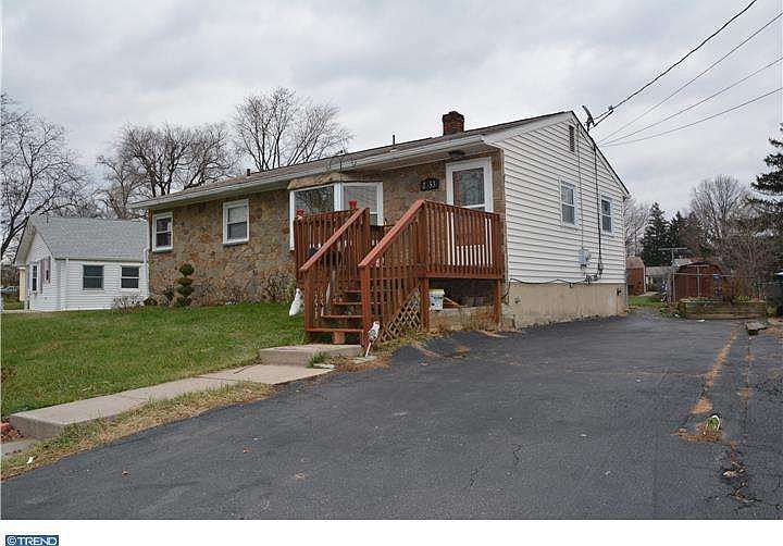 1st image of 2453 Hammond Pl
