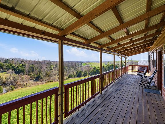 2nd image of 594 Skinnersburg Rd