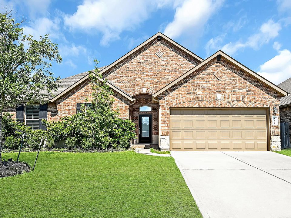 1st image of 23518 Mantova River Dr