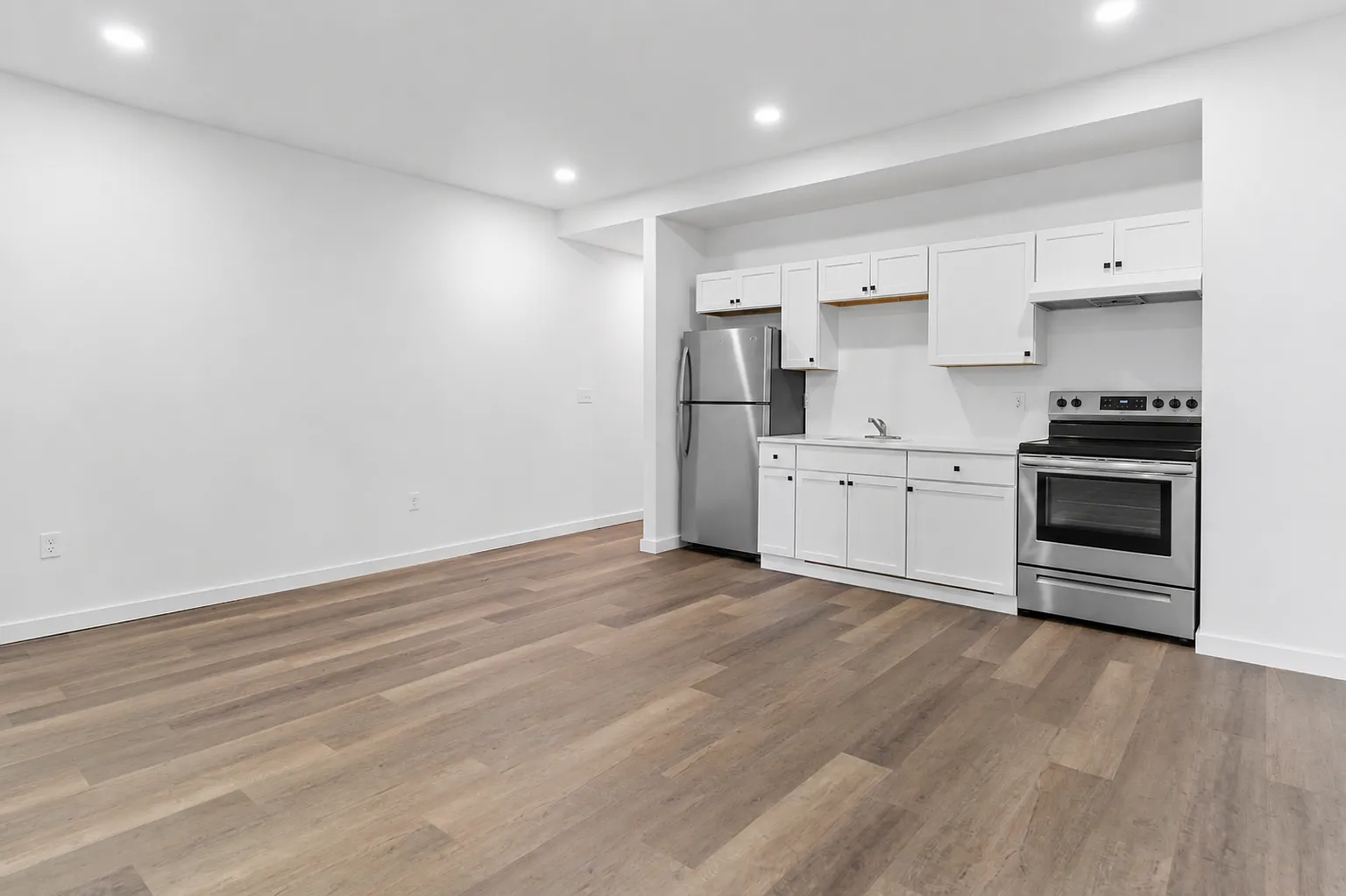 2 bed, $1,350 — Photo 1