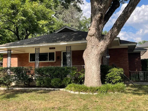 2715 Greene Ave, Fort Worth, TX 76109
