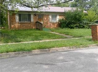 1909 Chris Dr, Lexington, KY 40511