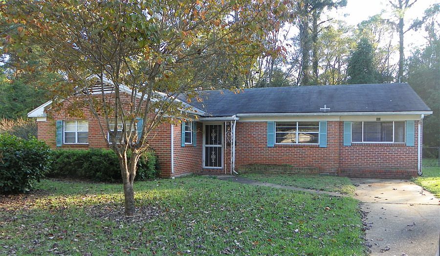 1st image of 953 Parkwood Ct
