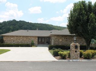 111 Lakeview Pl, Clinton, TN 37716
