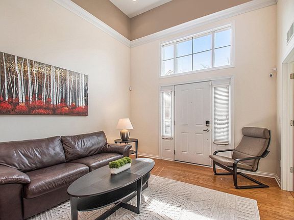 5th image of 1145 Napoleon St APT 107