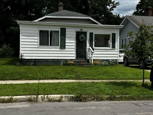 1238 N Meade St, South Bend, IN 46628