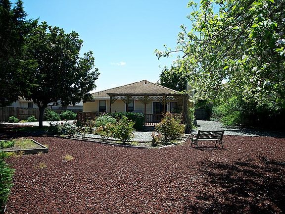 4th image of 522 Cabrillo Ct