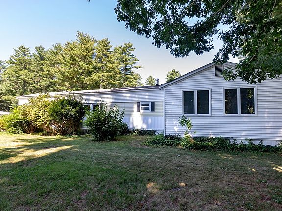 3rd image of 71 Maplewood Dr