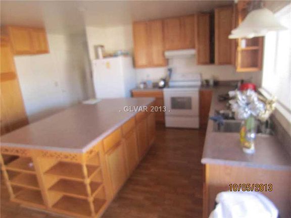 3rd image of 3594 Moraga Dr