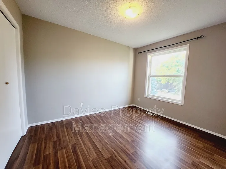 636 Saddleback Rd NW — Photo 10