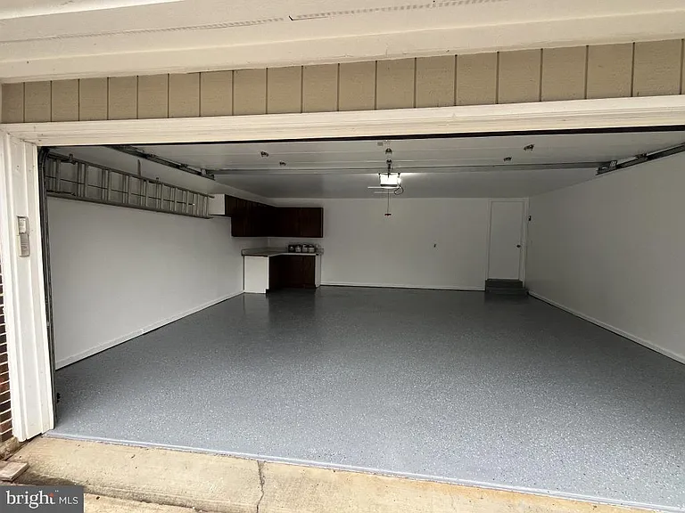 7220 Vistas Ln — Photo 26