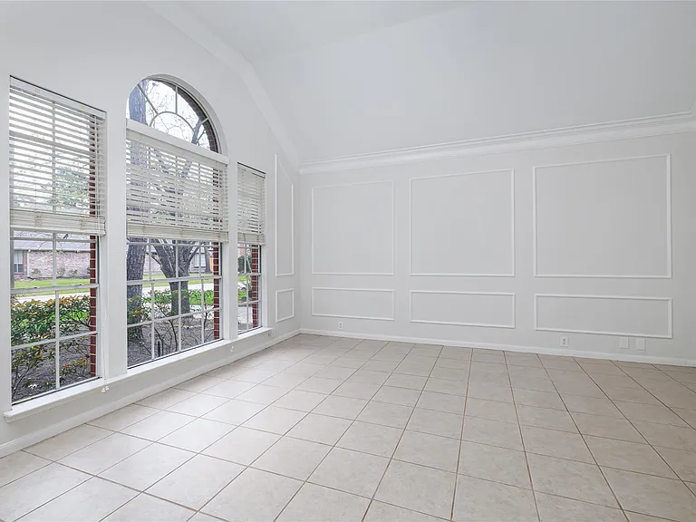 107 N Sunny Slope Cir — Photo 6