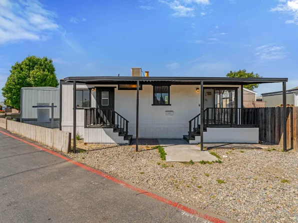 555 Moffat Blvd #61, Manteca, CA 95336