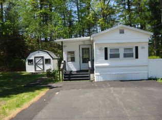 43 Ridgefield Dr, Nashua, NH 03062