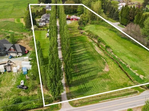 3173 216th St, Langley, BC V2Z 2E6