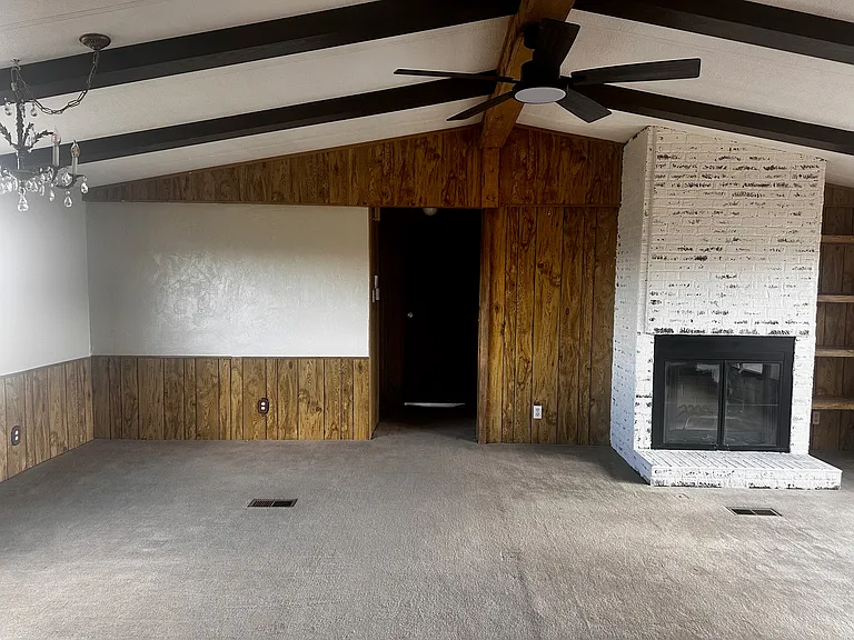 258 County Road 342 — Photo 3