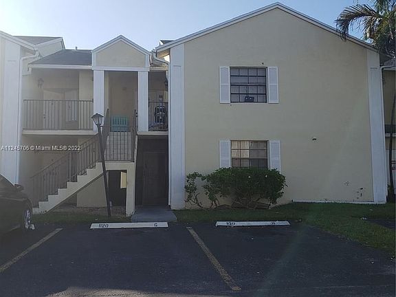 2nd image of 1120 N Franklin Ave APT G