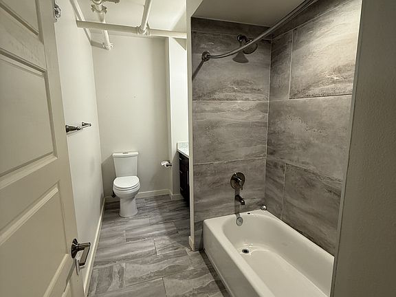 3rd image of 6402 Phinney Ave N APT 13