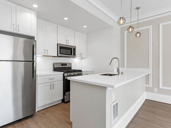 3rd image of 847 Pine St #23
