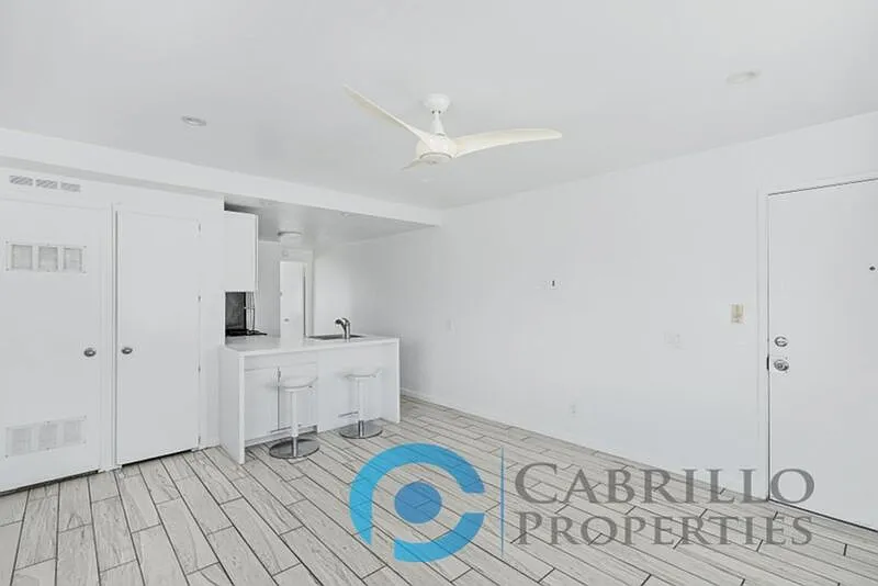1 bed, 1.0 bath, 600 sqft, $1,995 — Photo 2