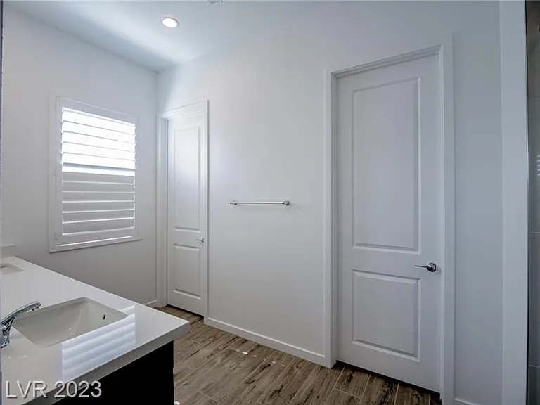 105 Brixton Ave — Photo 18