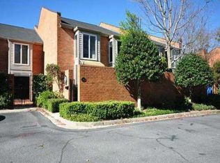 52 Willow Gln NE #52, Atlanta, GA