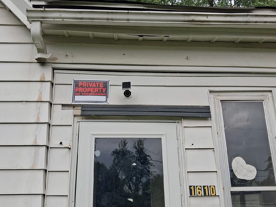 1st image of 1610 S Lydia Ave