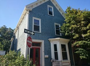 39 Linden Pl, Brookline, MA 02445
