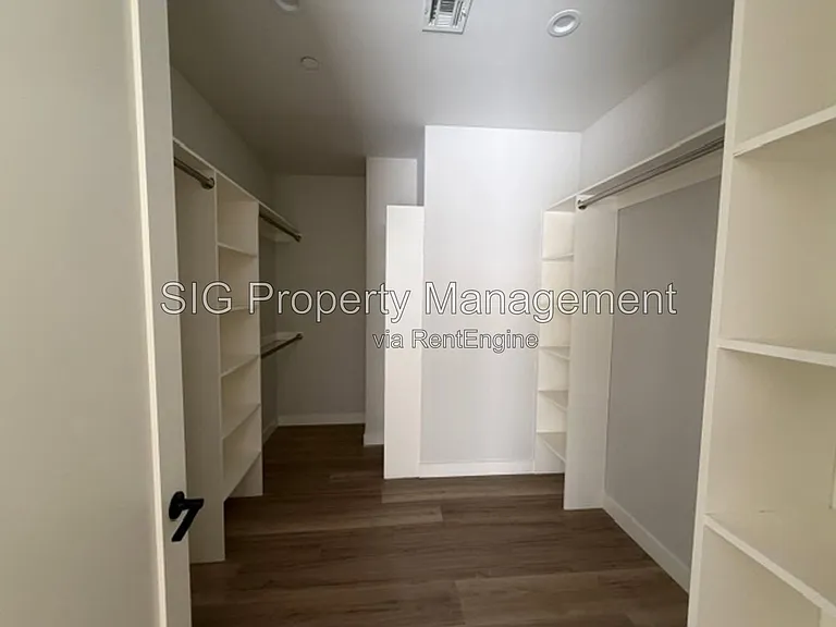 7420 Valaho Ln — Photo 16