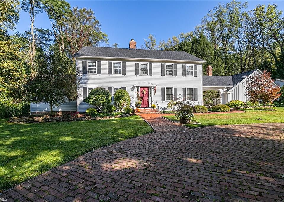 1st image of 7609 Glen Echo Dr