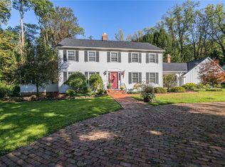 7609 Glen Echo Dr, Gates Mills, OH 44040