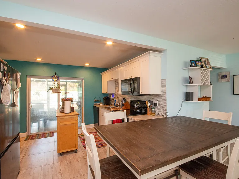 9026 Somerset Ln — Photo 10