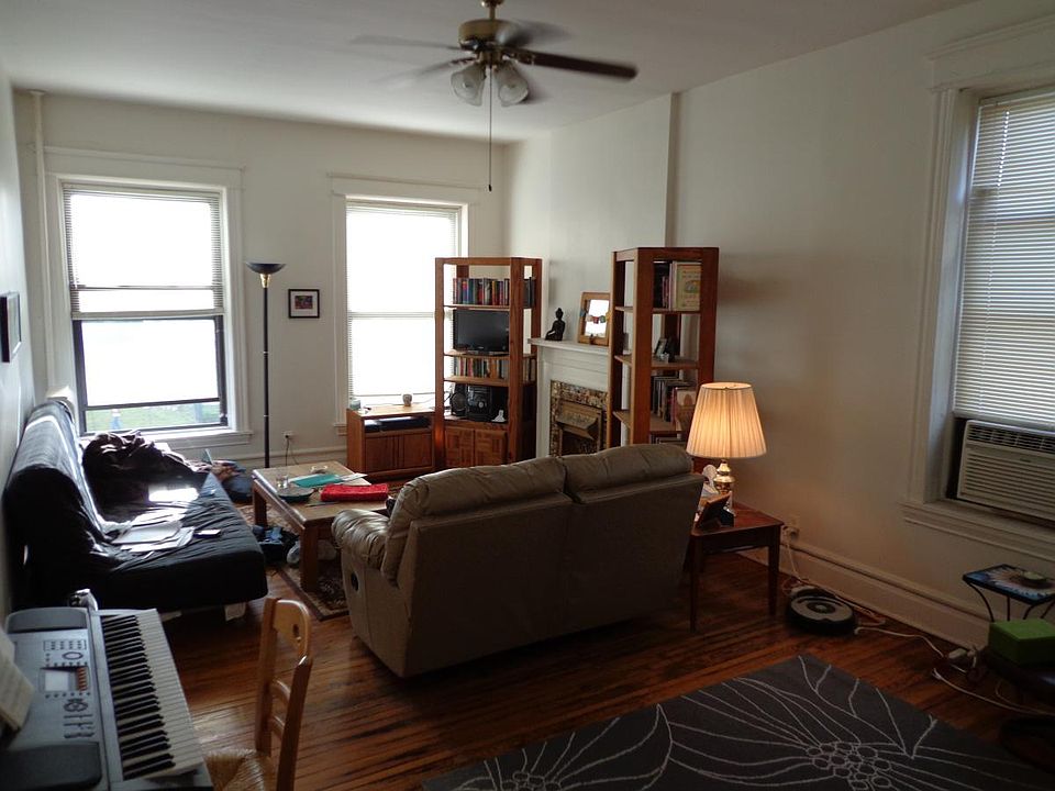 2nd image of 6131 S University Ave APT 2N