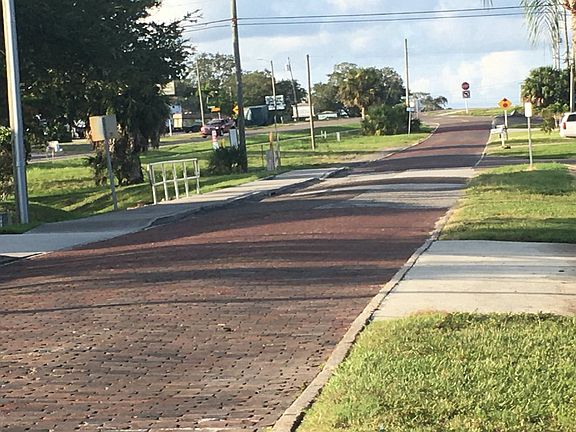 5th image of 3454 De Soto Blvd