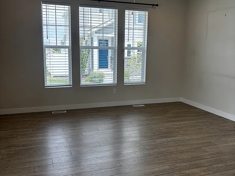 4478 W 2550 N — Photo 10