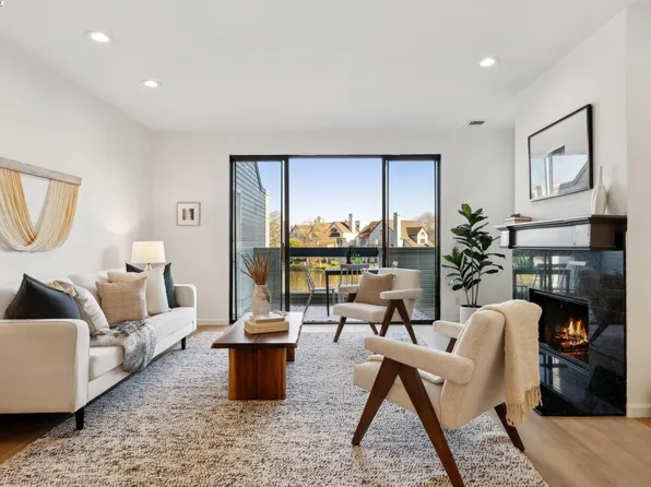 6 Invincible Ct, Alameda, CA 94501