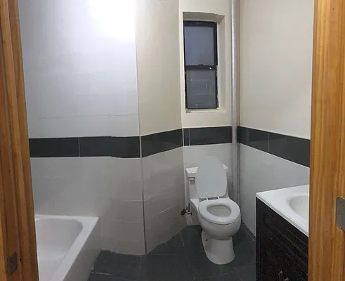 Rented by null | media 14