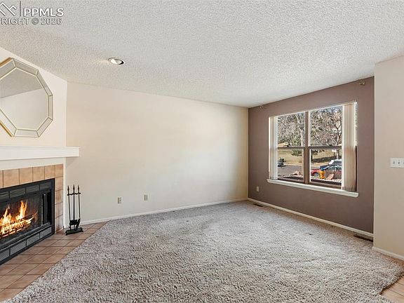 4th image of 2039 Bristlecone Dr