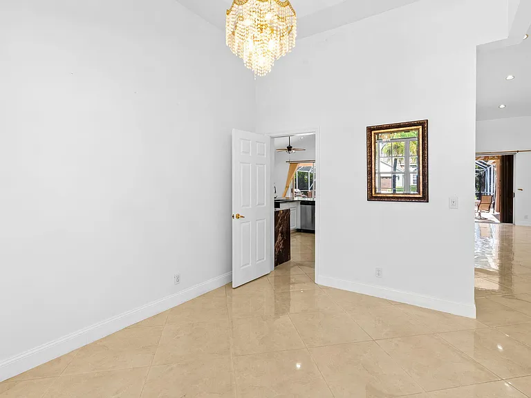 21698 Abington Ct — Photo 27