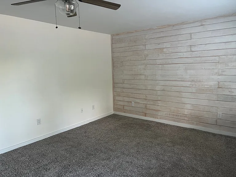 805 Maude Ave #805 — Photo 12