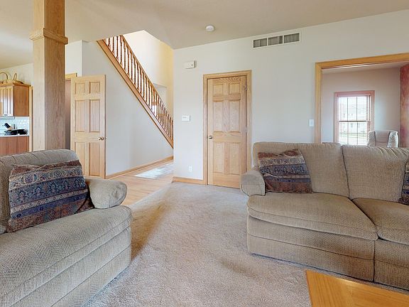 2nd image of 2614 Camden Dr